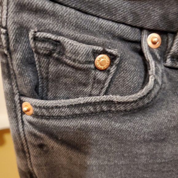 H&M Embrace High Ankle Black Skinny Jeans - Picture 5 of 11